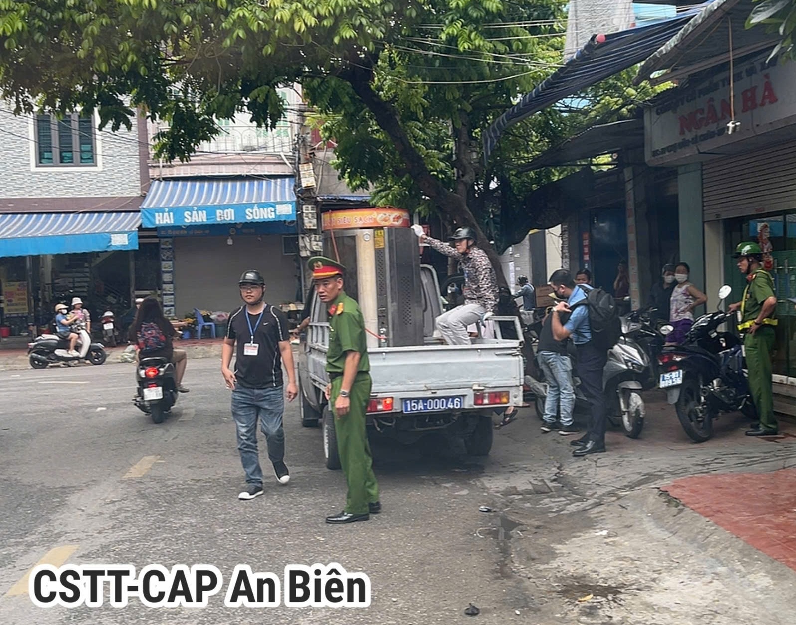 Công an phường An Biên: Phát huy vai trò nòng cốt 20 ngày cao điểm thực hiện Chỉ thị 17/CT-UBND lập lại trật tự đô thị, trật tự đường hè